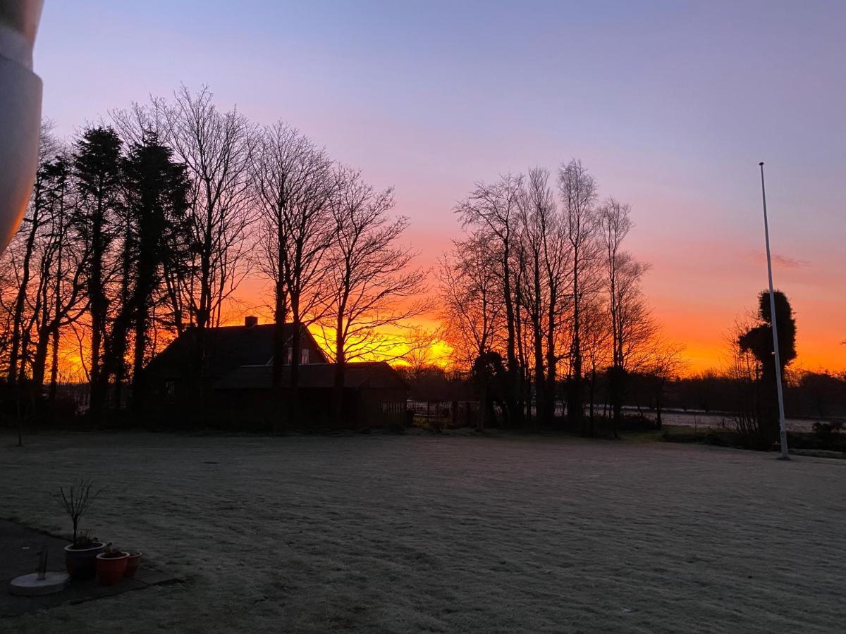 Nyopfort Luksusvaerelse I Naturskonne Og Rolige Omgivelser Branderup Exteriör bild